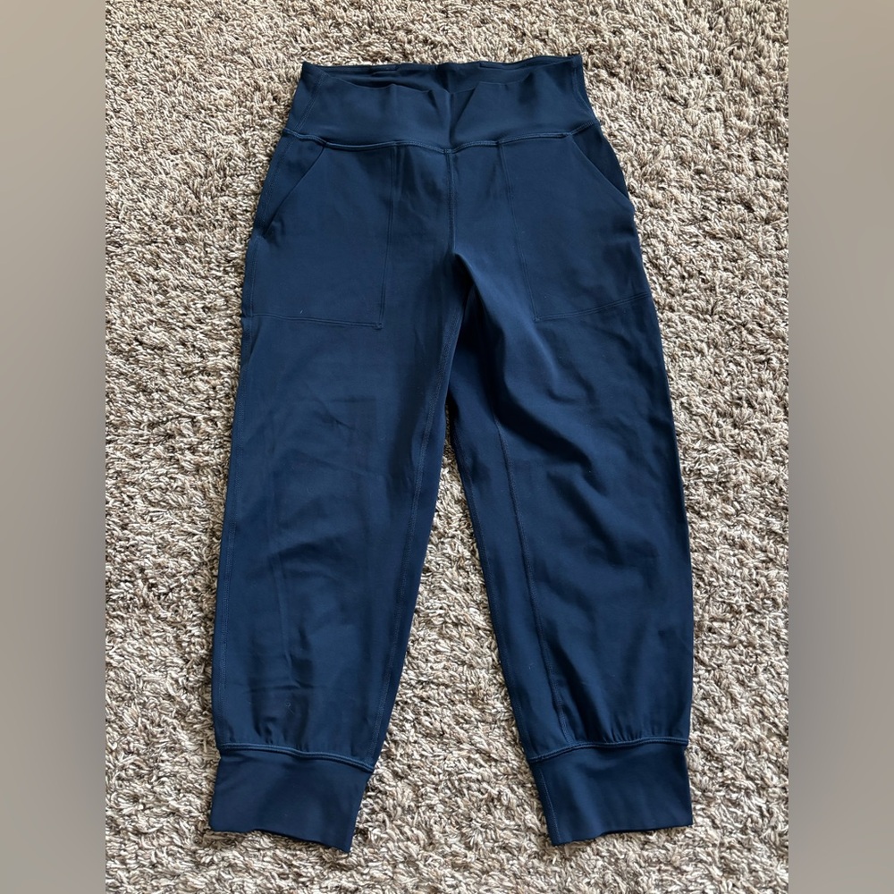Lululemon align jogger-cropped